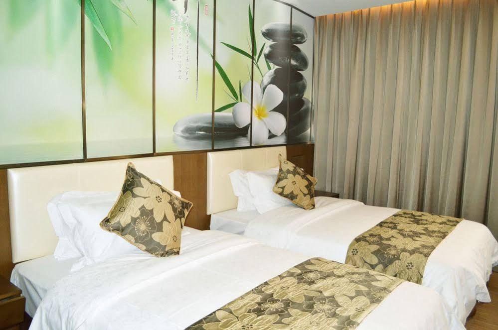 Noble Center Hotel Шанхай Экстерьер фото